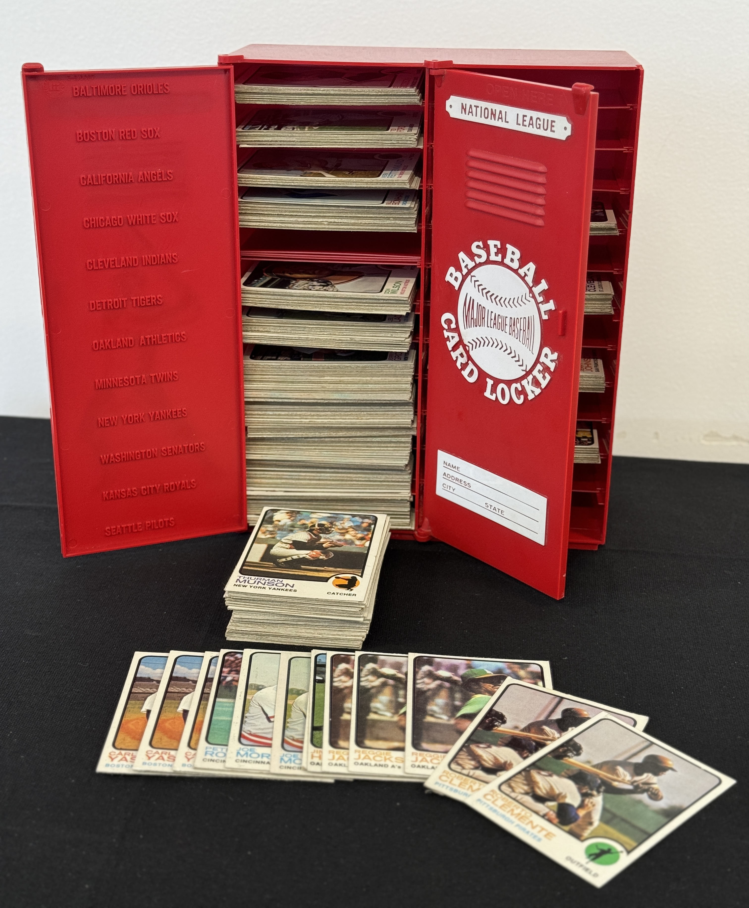 Vintage Breaks Purchases 1973 Topps Baseball Card Collection
