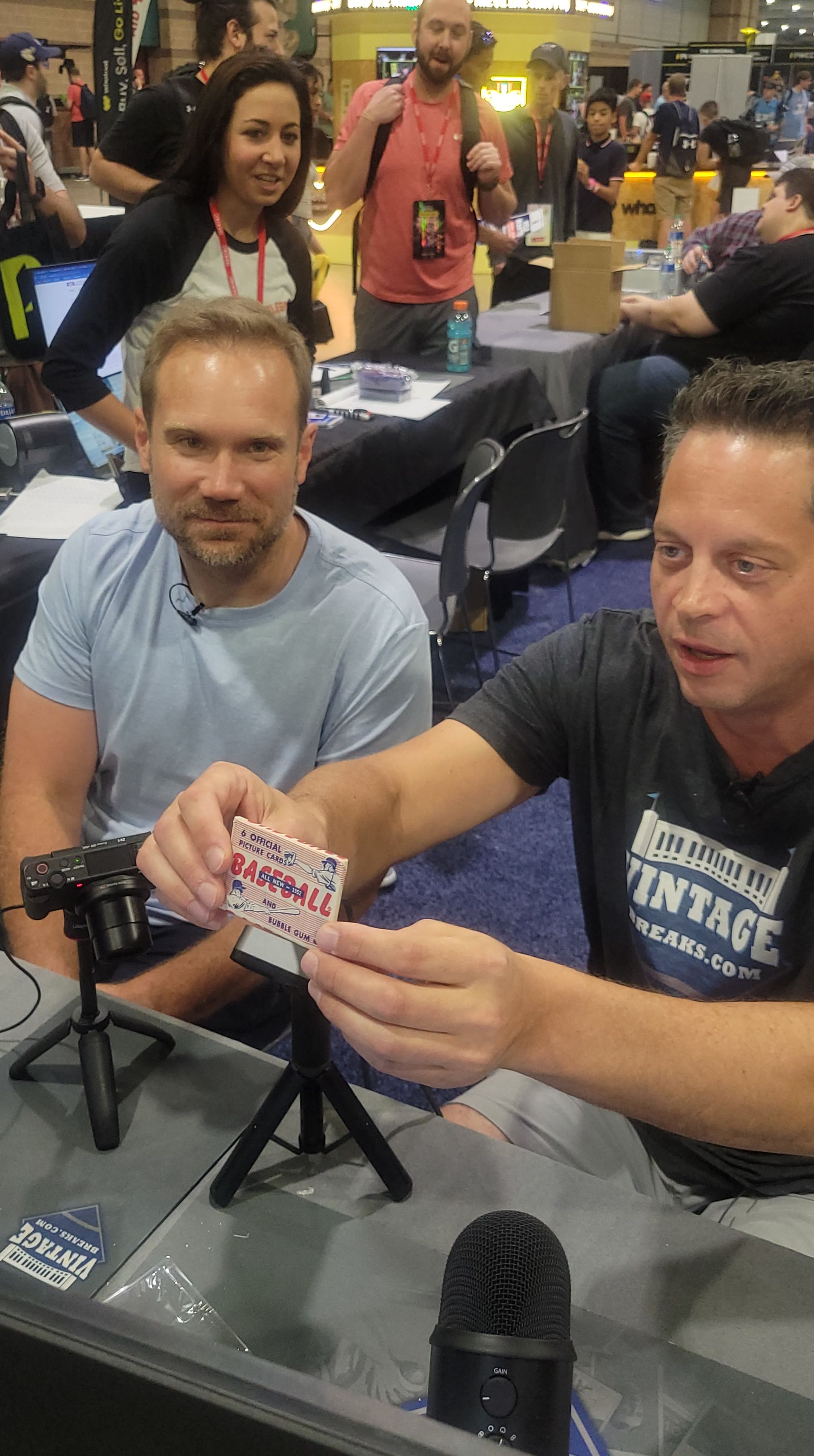 Breaking a 1952 Bowman Baseball Pack with Geoff Wilson on Sports Card Investor